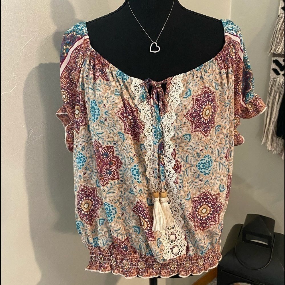 𝅺MAURICES Floral Smocked Flowy Top XXL​